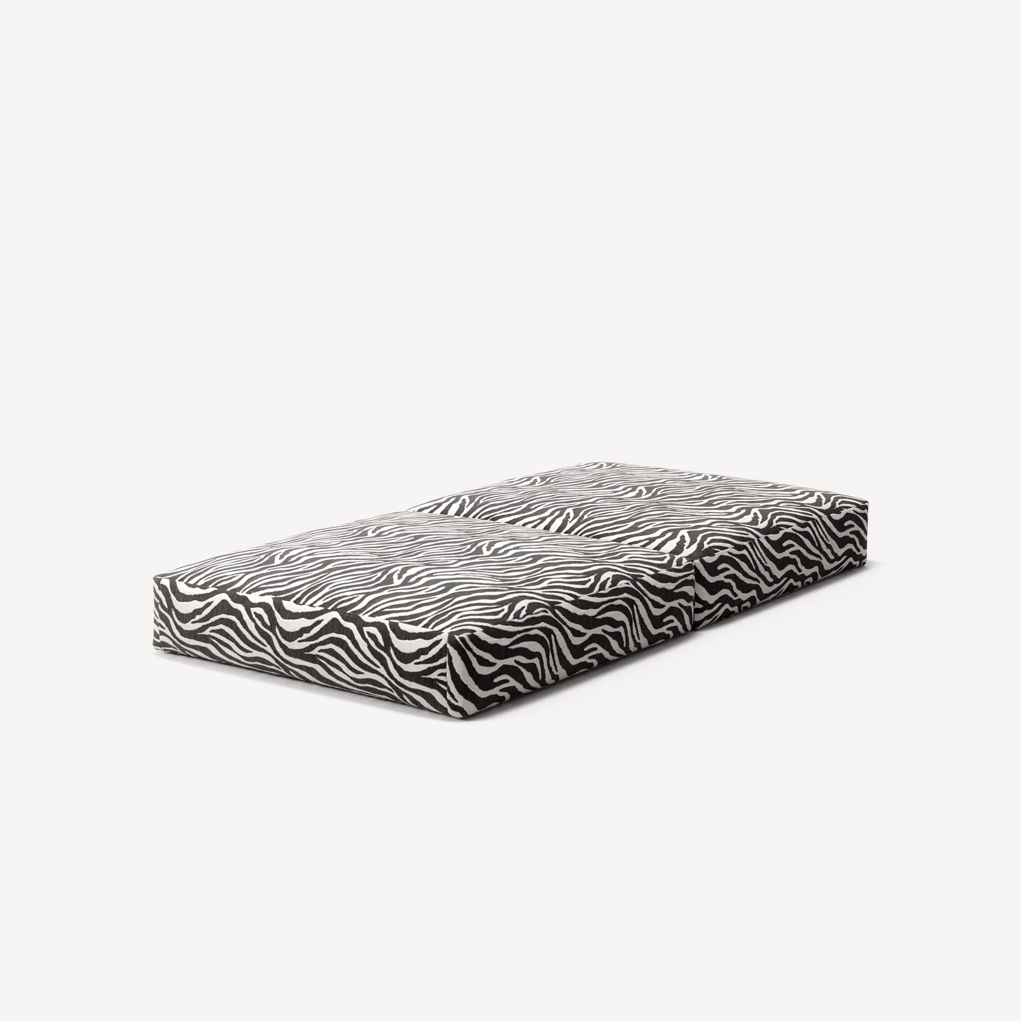 LUNA - Pouf - Chenille Jacquard Zebra Black White - Image 4