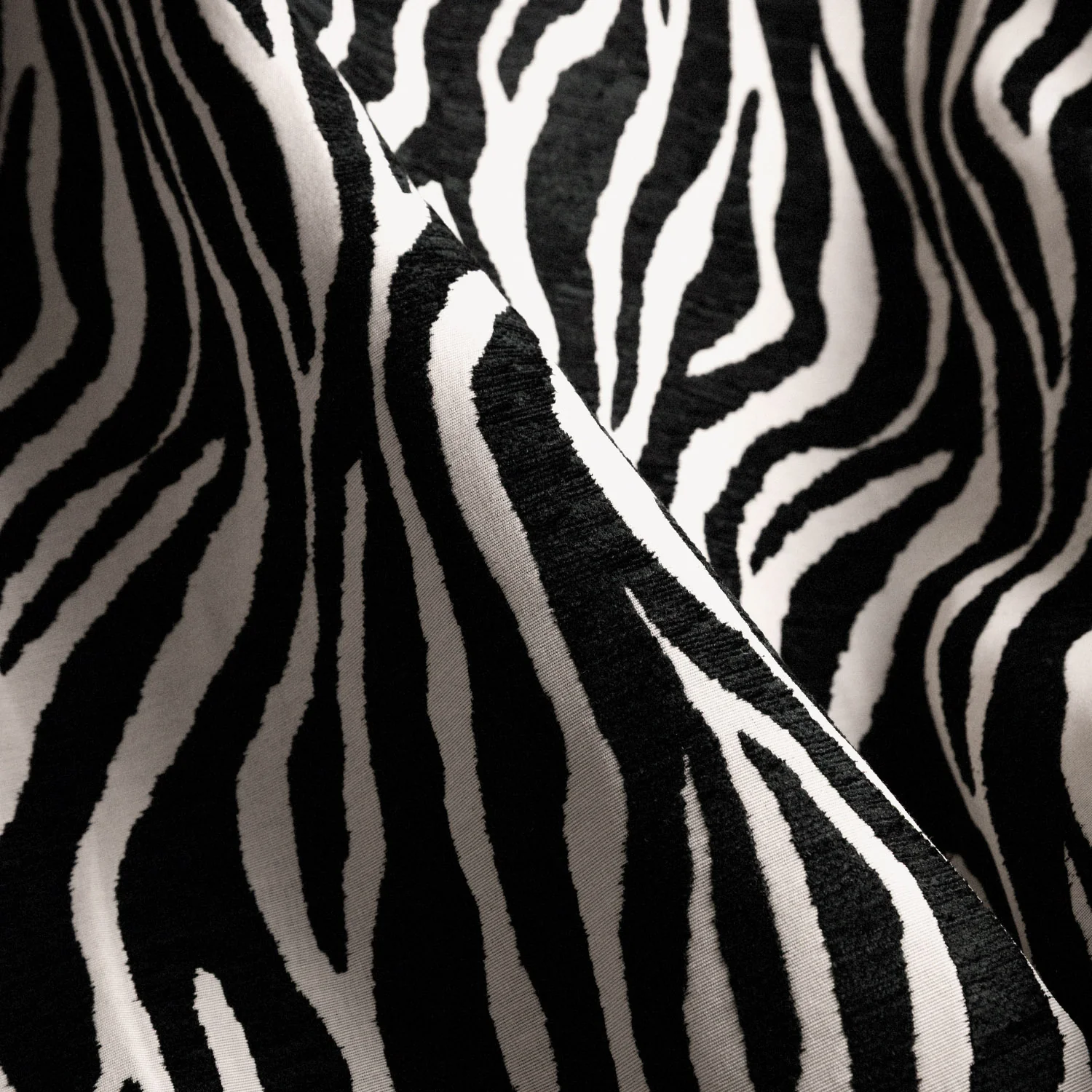 LUNA - Seat - Chenille Jacquard Zebra Black White - Image 4