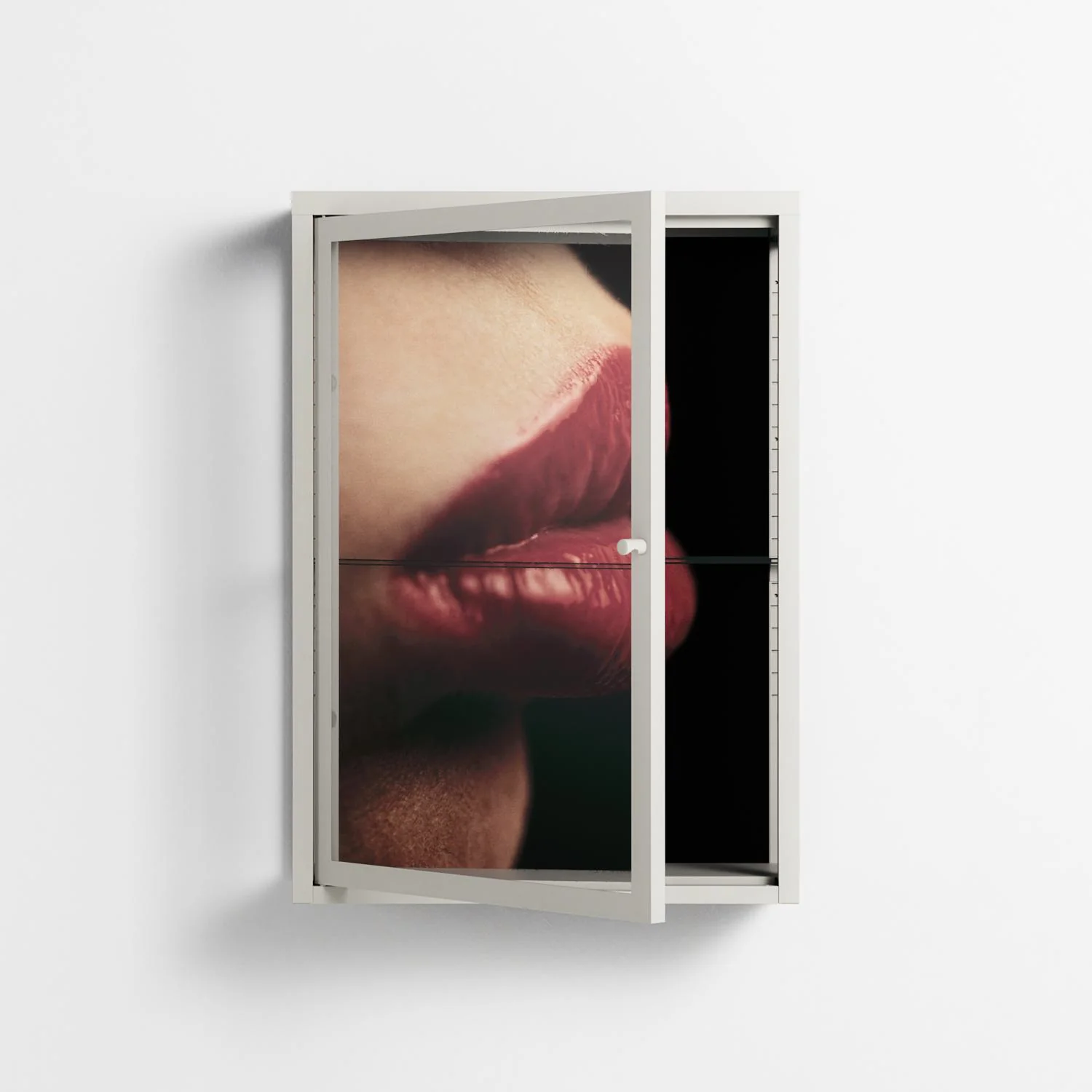 Red 4 - Wall Cabinet - Nadia Ryder - Chalk - Clear glass - Image 2