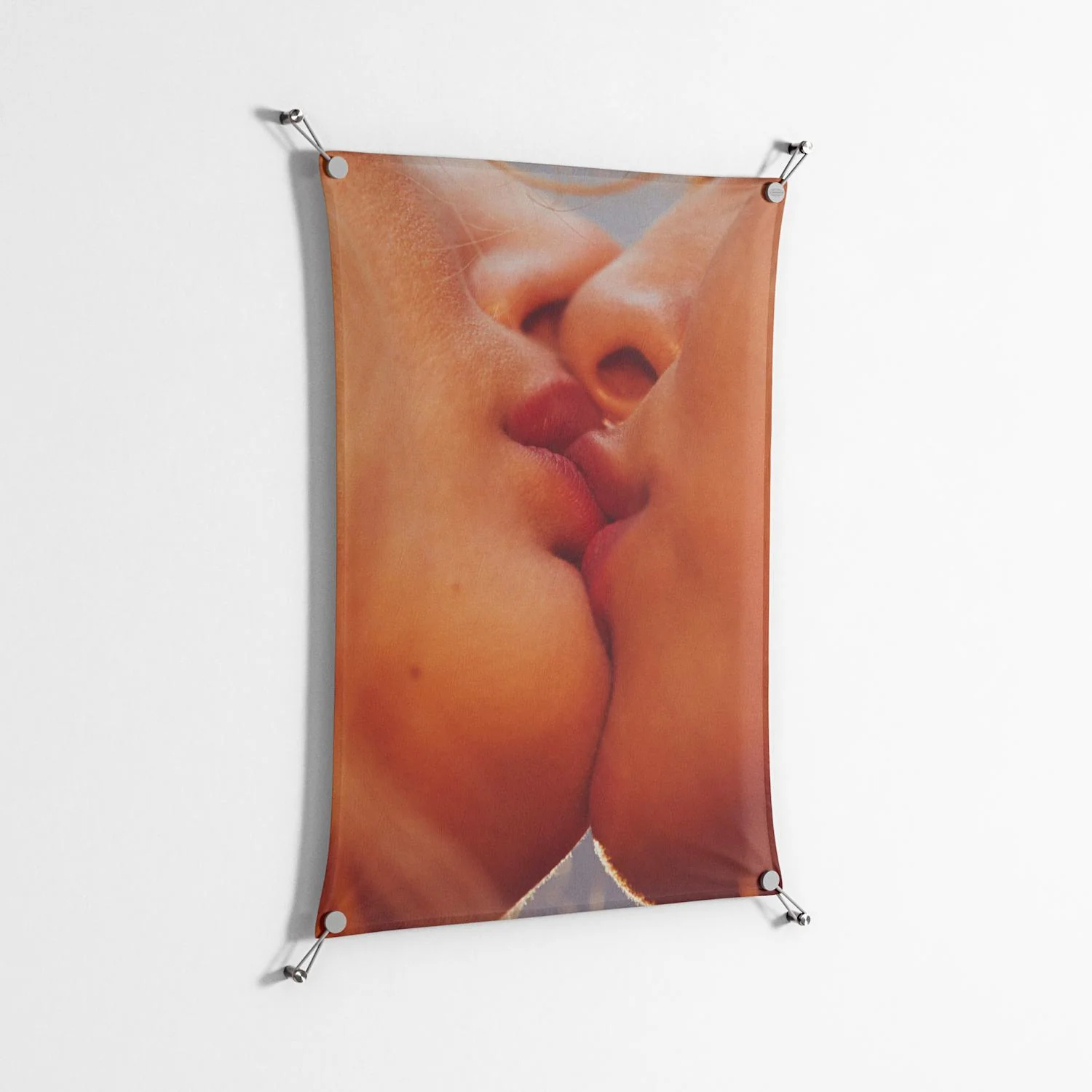 The Art Of Kissing - Work On Wall - Nadia Ryder - Silver - 70 x 100 cm - Image 2